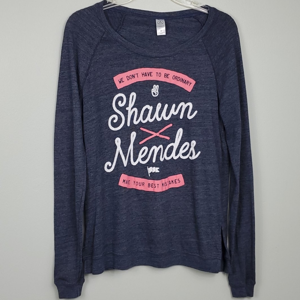 Alternative Long Sleeve Graphic Tee Size M